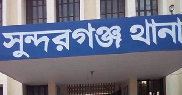 সুন্দরগঞ্জে স্ত্রীকে অ্যাসিড নিক্ষেপ মামলার ২ আসামি গ্রেপ্তার সুন্দরগঞ্জে স্ত্রীকে অ্যাসিড নিক্ষেপ মামলার ২ আসামি গ্রেপ্তার